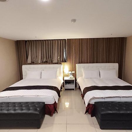 Sa-Yo Hotel - Pier 2 Гаосюн Экстерьер фото